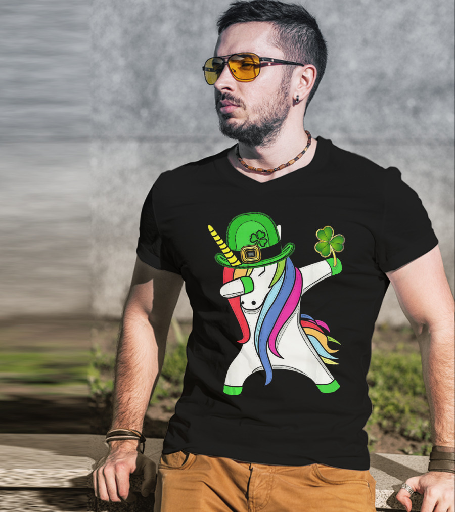 Lepricorn Unicorn Leprechaun St.P Clover Hat Dabbing T-Shirt