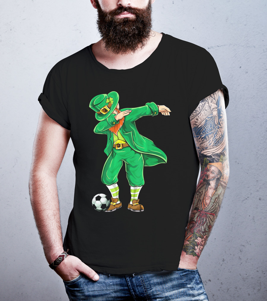 Dabbing Leprechaun Irish Soccer With Football And Shamrock Hat T-Shirt