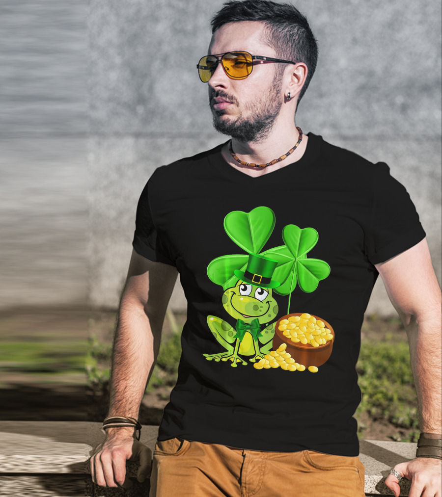 Leprechaun Frog St. Patrick's Day Shamrock Gold Coins T-Shirt