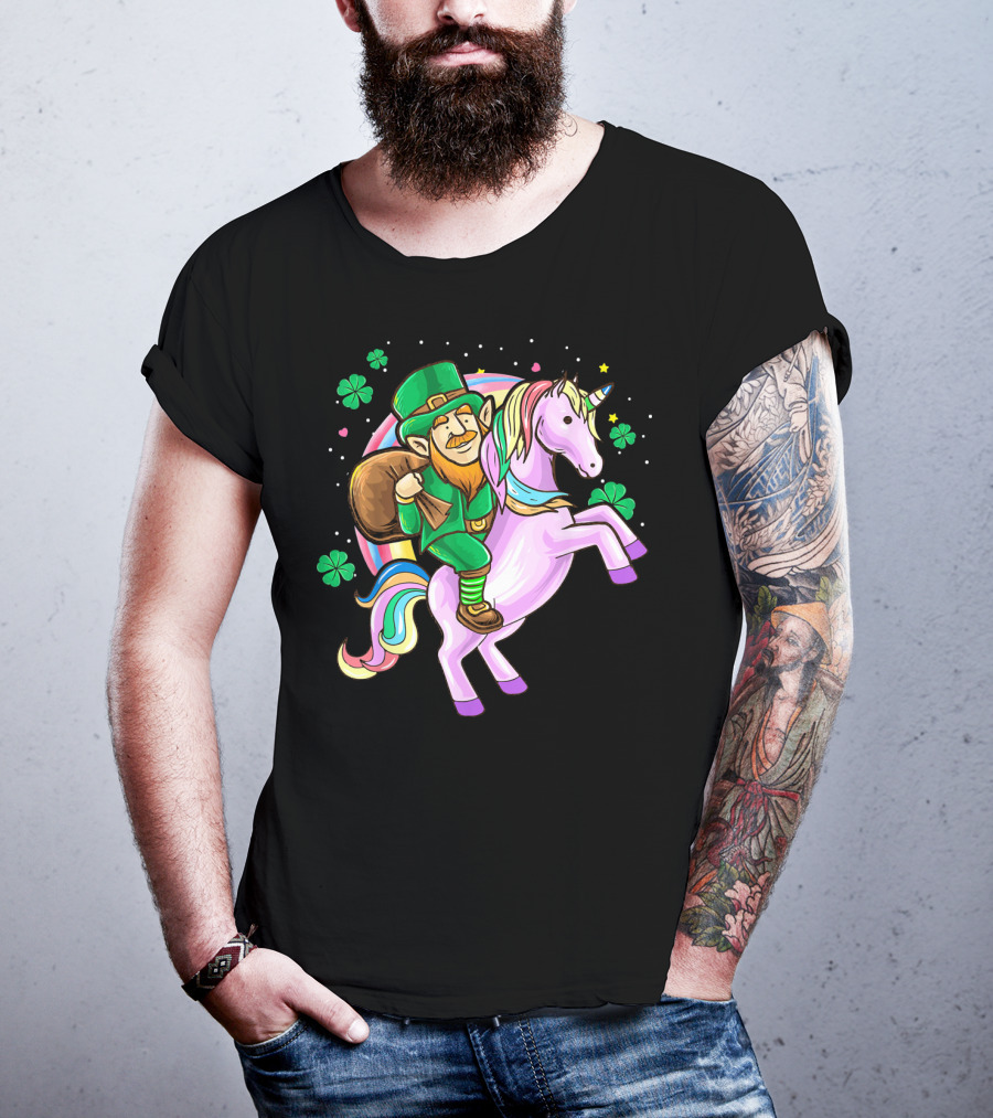 Mens Funny St Patricks Day Leprechaun Riding Unicorn With Shamrocks T-Shirt