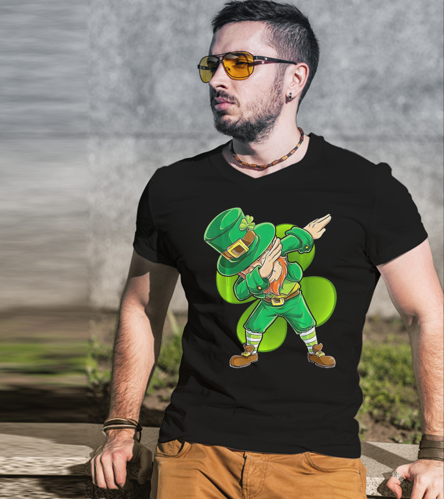 Dabbing Leprechaun Shamrock Dance St. Patrick's Day T-Shirt