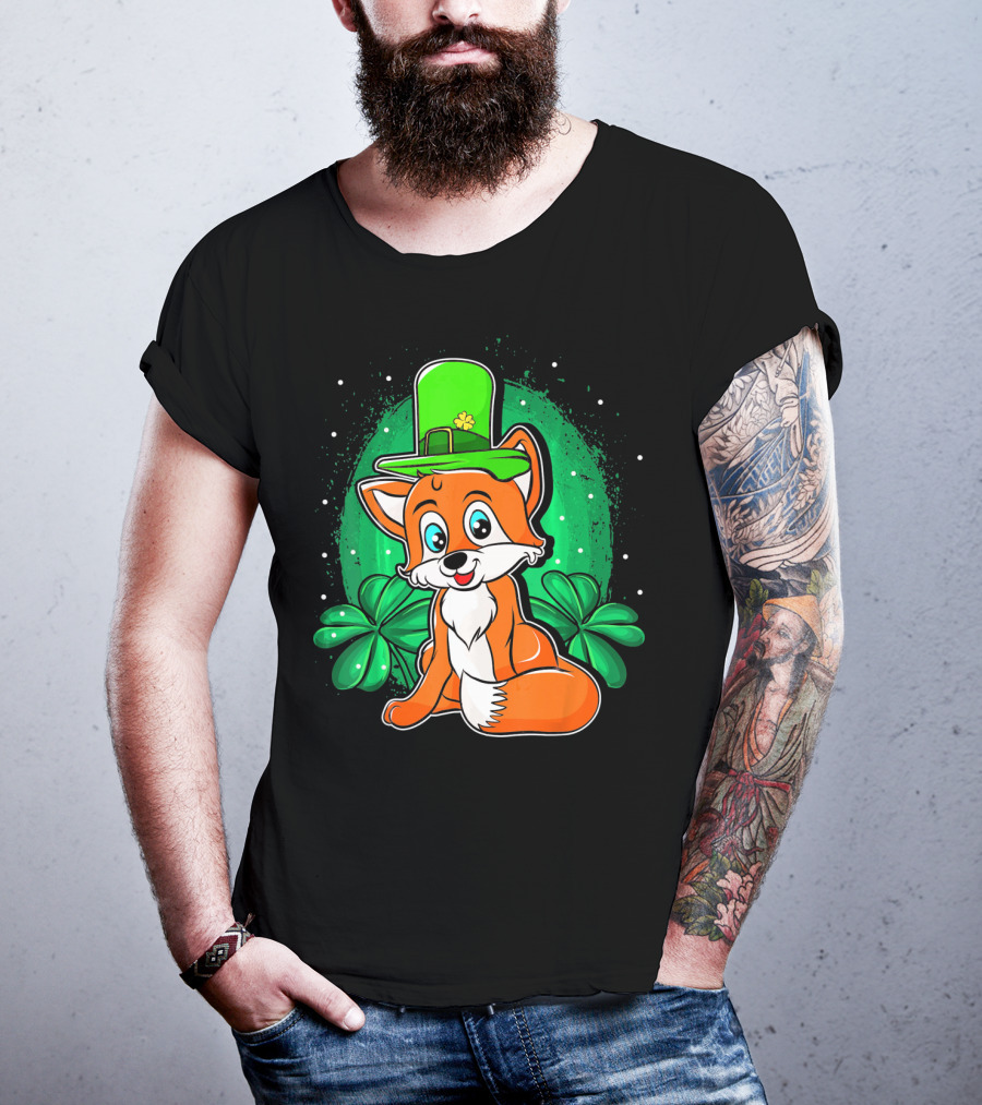 Four Leaf Clover Hat Fox Saint Patrick's Day T-Shirt