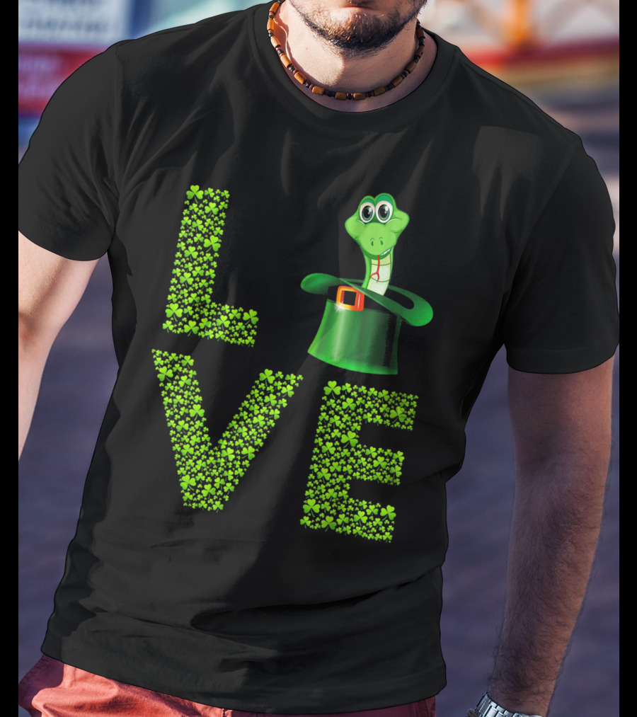 Love Snake St Patricks Day Shamrock Hat T-Shirt