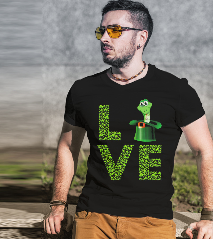 Love Snake St Patricks Day Shamrock Hat T-Shirt