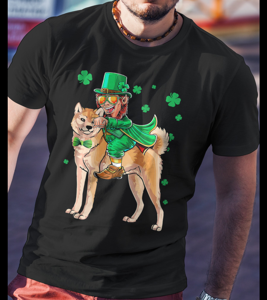Leprechaun Akita Shamrock St. Patricks Day T-Shirt