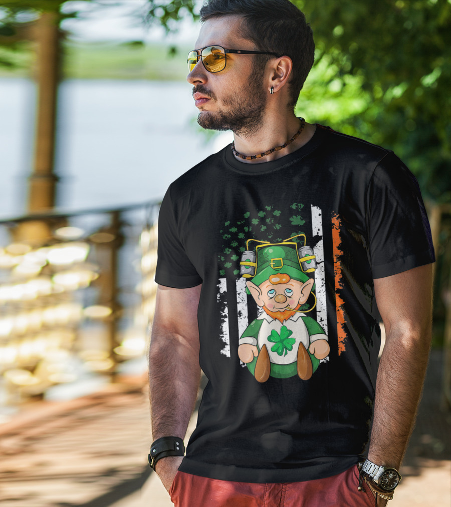 Irish American Flag Leprechaun St. Patrick's Day Clover T-Shirt