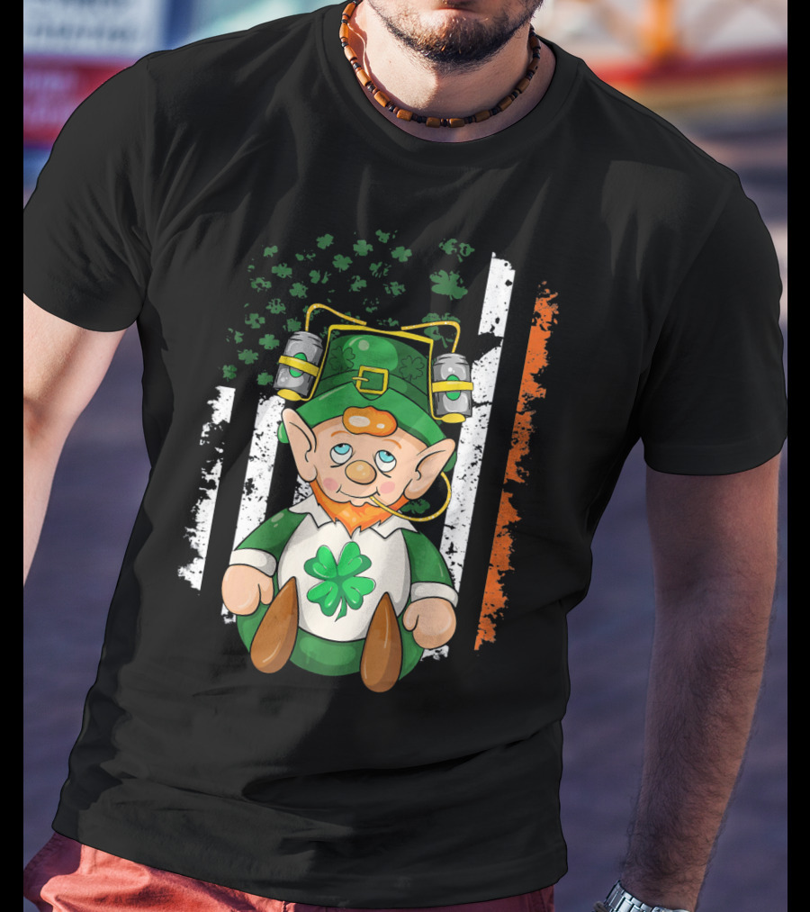 Irish American Flag Leprechaun St. Patrick's Day Clover T-Shirt