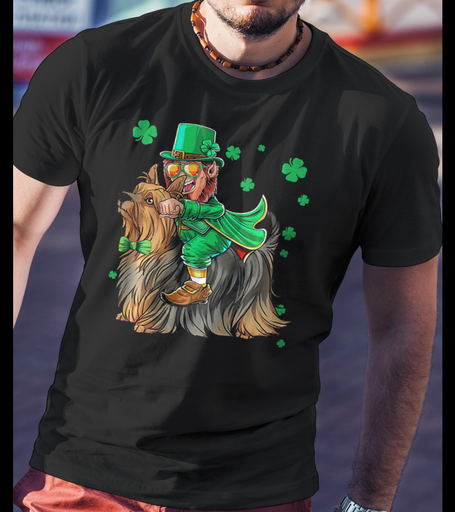 Leprechaun Riding Silky Terrier Shamrock St Patrick's Day T-Shirt