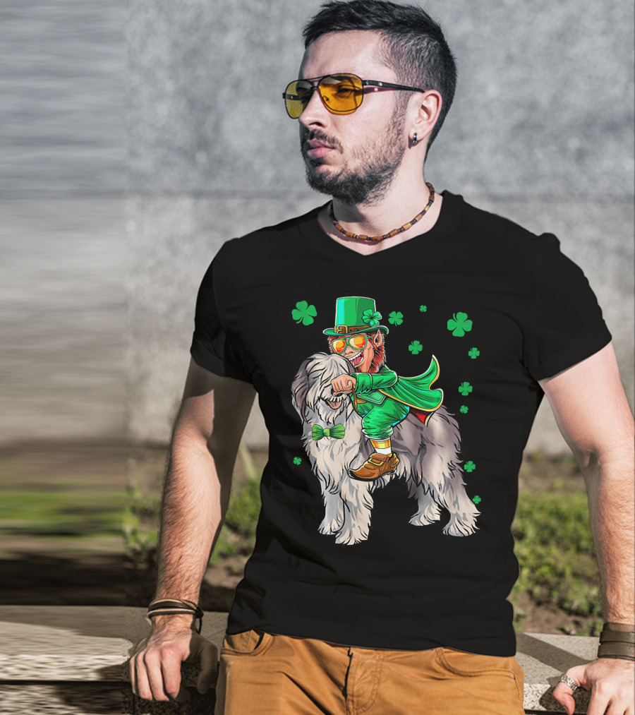 Leprechaun Olde English Sheepdog Shamrock St. Patrick's Day T-Shirt