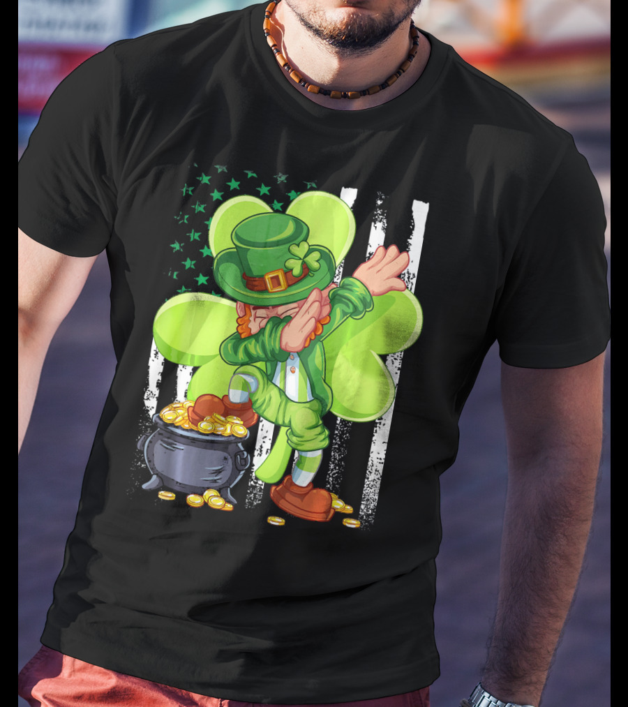 Leprechaun Dabbing With Pot Of Gold And Shamrock T-Shirt