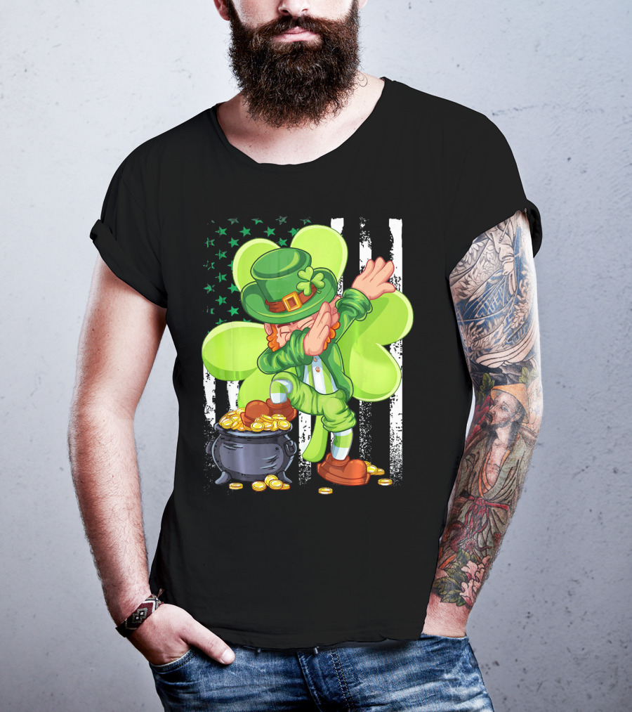 Leprechaun Dabbing With Pot Of Gold And Shamrock T-Shirt
