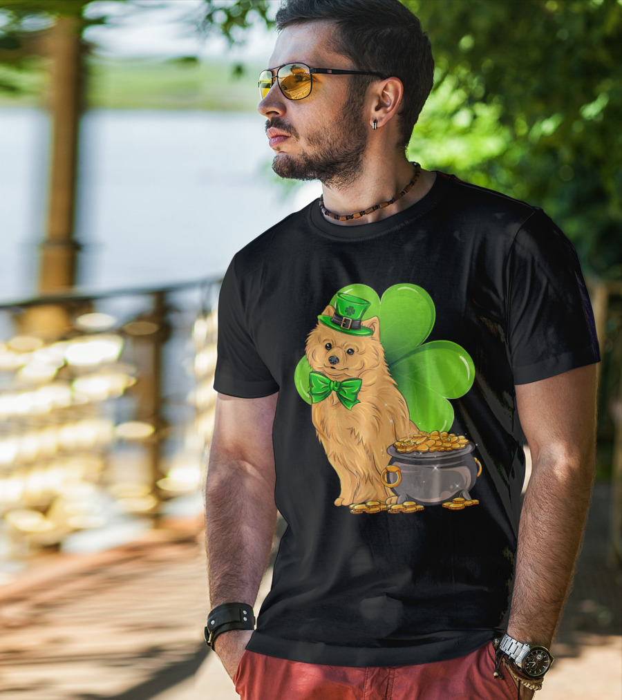 Pomeranian St Patricks Day Leprechaun Dog With Pot Of Gold And Clover T-Shirt