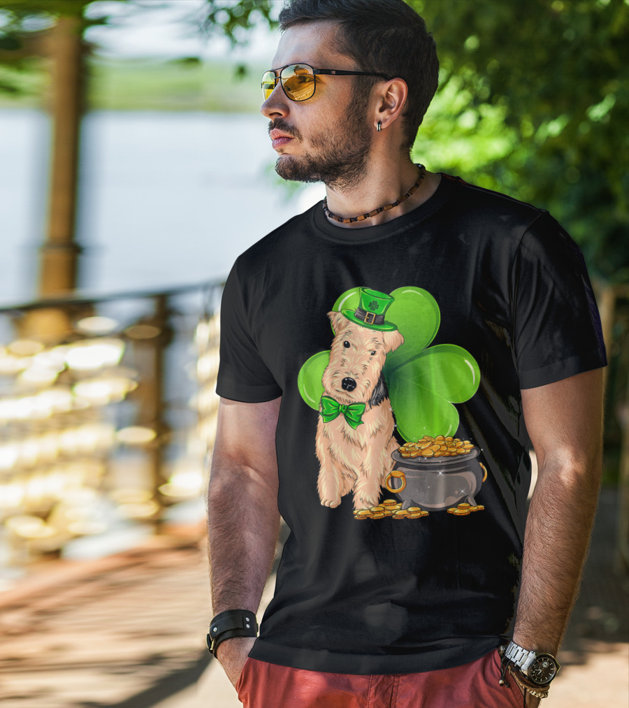 Lakeland Terrier St Patricks Day Leprechaun Hat Shamrock Pot Of Gold T-Shirt