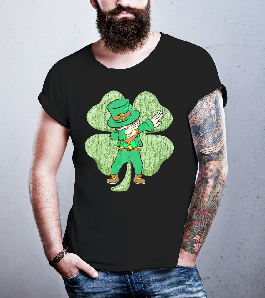 St. Patrick's Paddy's Irish Dabbing Leprechaun With Shamrock T-Shirt