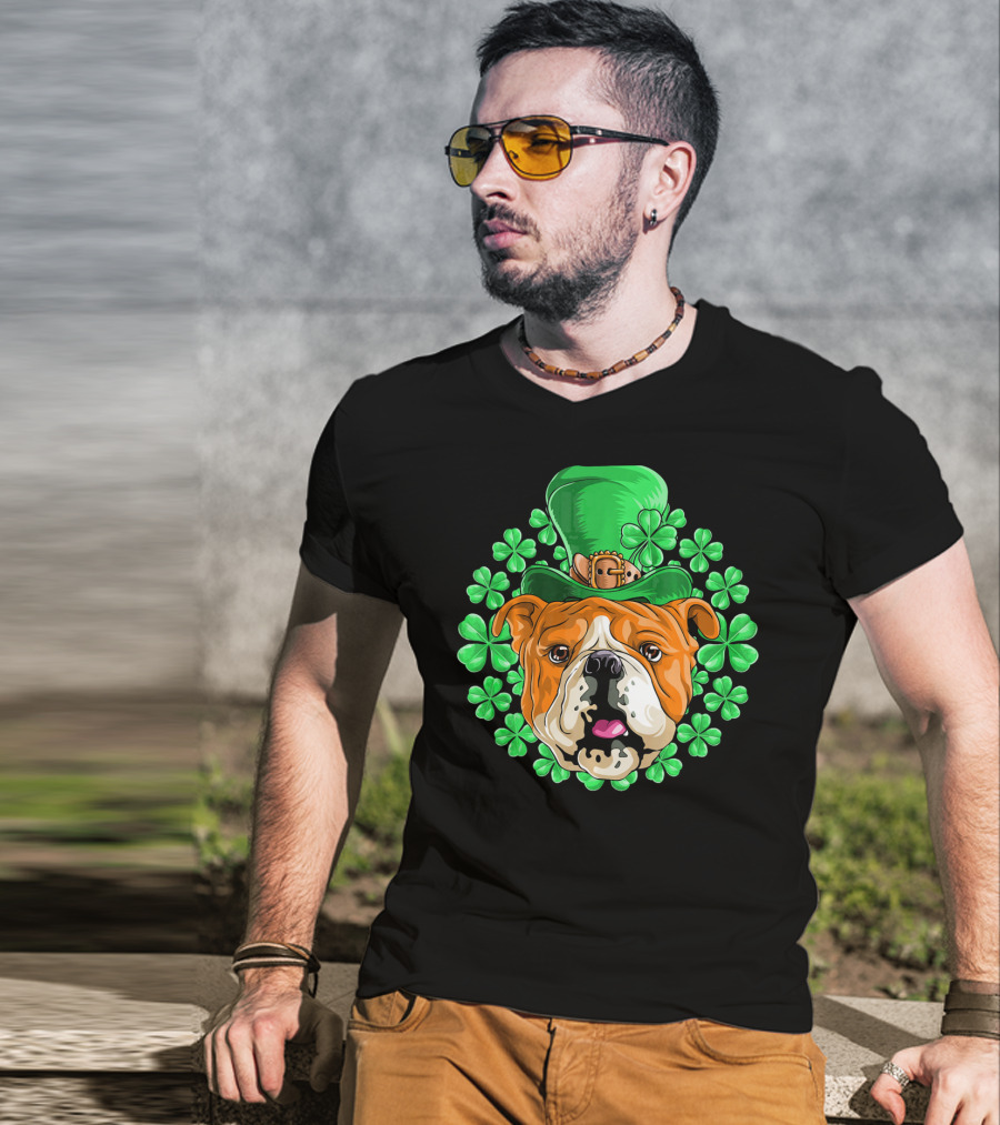 English Bulldog In Leprechaun Hat With Clover Background T-Shirt