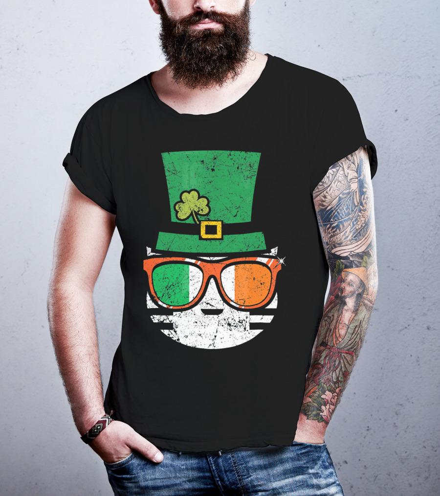 St Patricks Day Irish Cat With Shamrock Hat And Flag Sunglasses T-Shirt