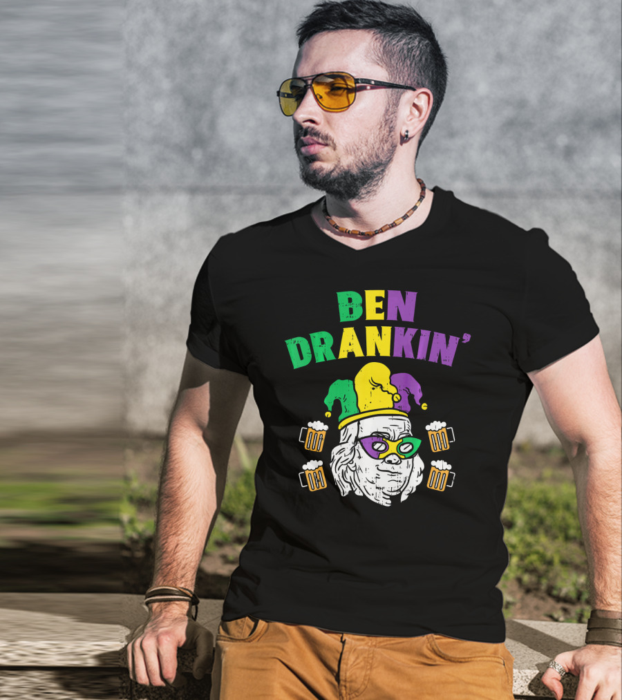 Ben Drankin' Franklin Jester Mask Beer Mugs T-Shirt