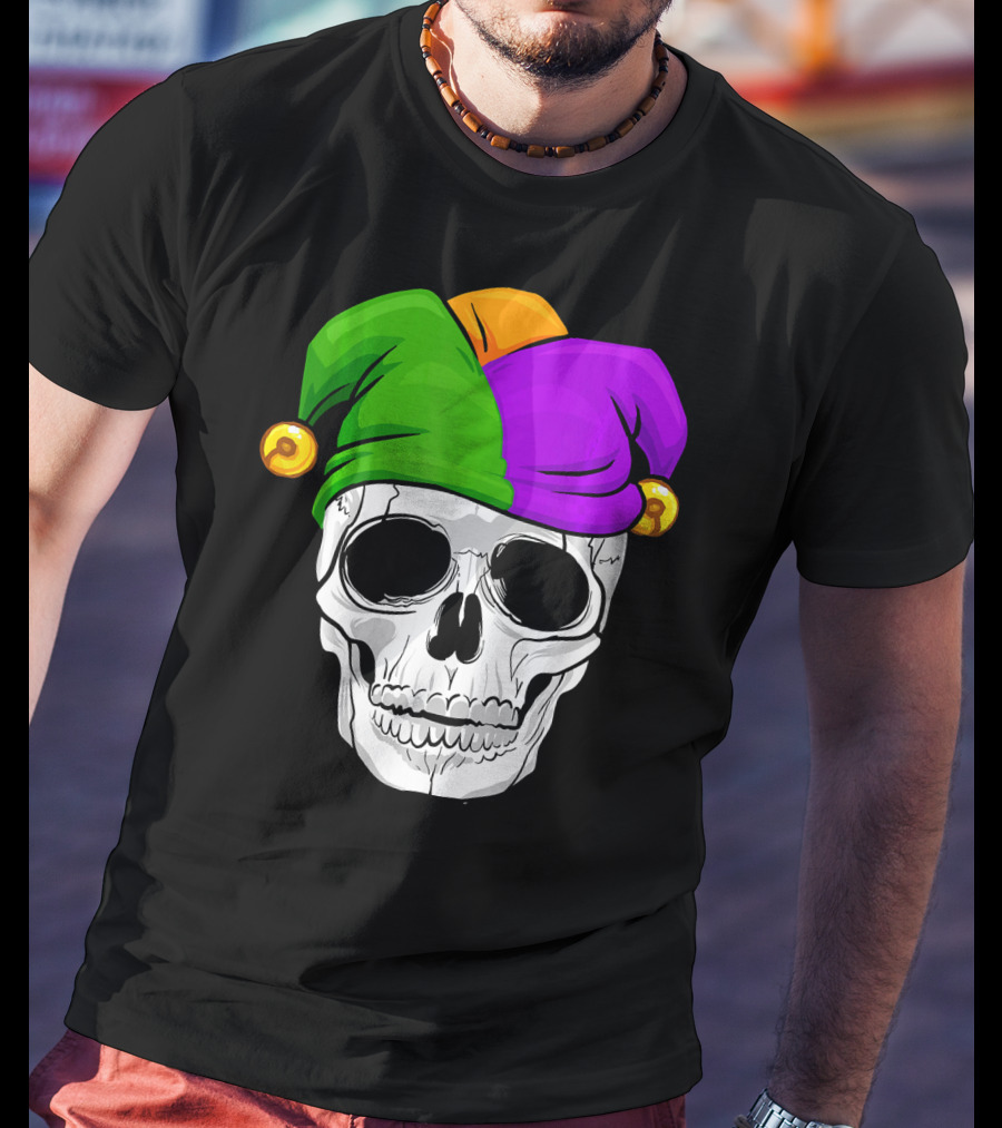 Mardi Gras New Orleans Skull With Colorful Jester Hat T-Shirt