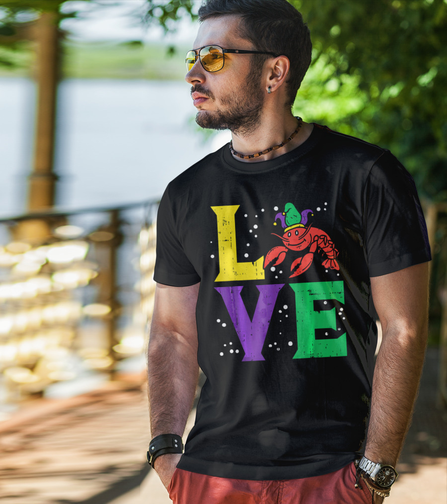 Love Crawfish Jester Hat Mardi Gras T-Shirt