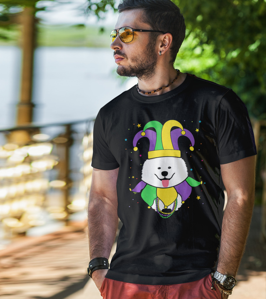 Funny Samoyed With Jester Hat And Mardi Gras Colors T-Shirt