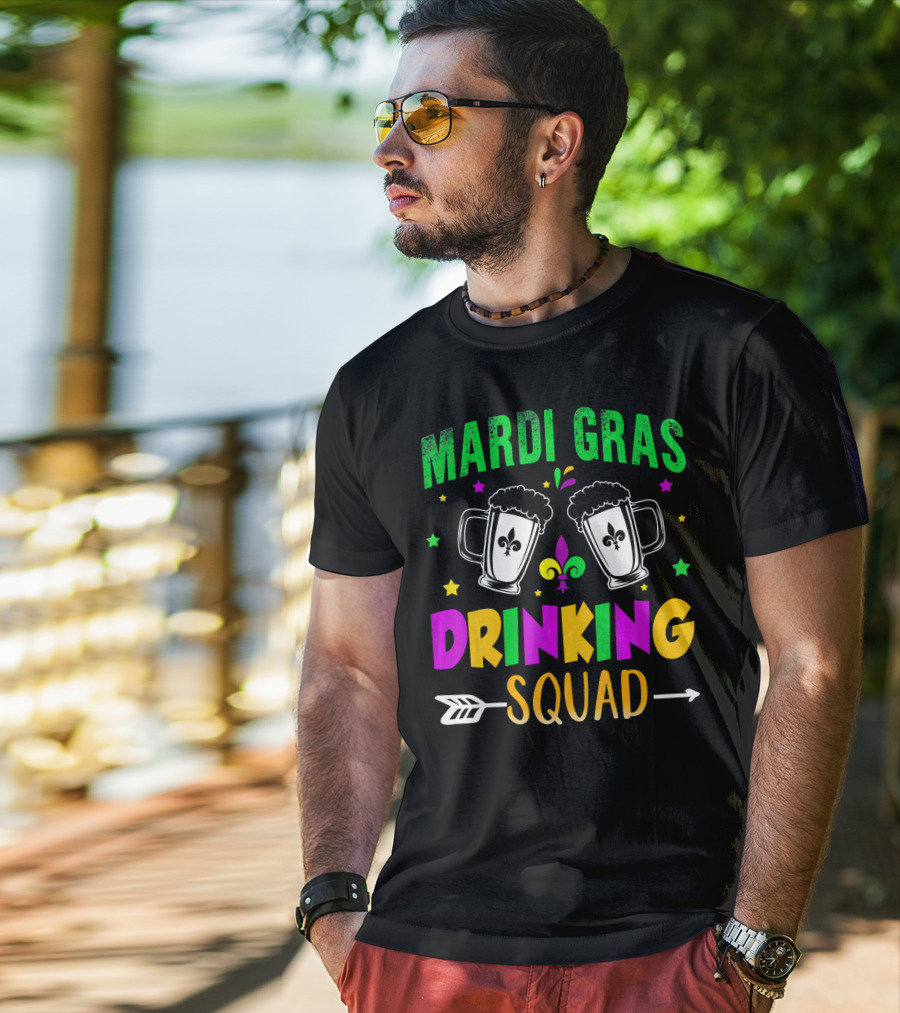 Mardi Gras Drinking Squad Beer Mug Fleur De Lis Party T-Shirt
