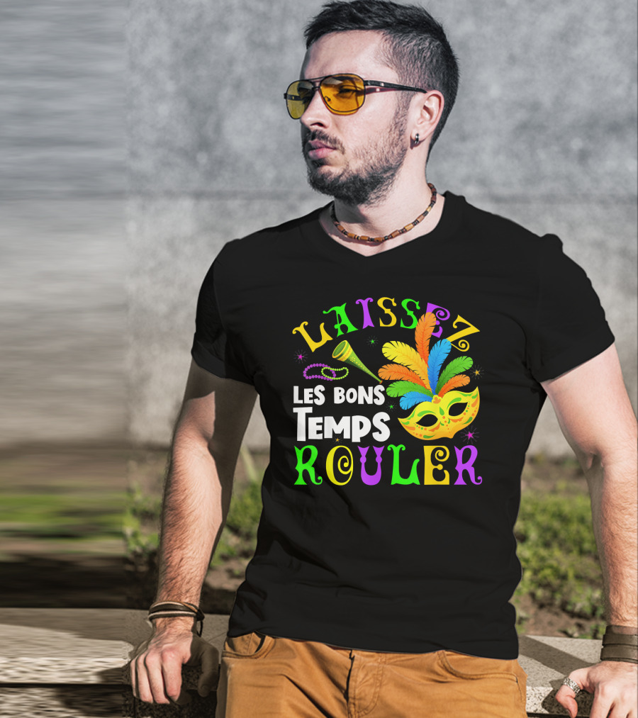 Laissez Les Bons Temps Rouler Mardi Gras Mask Beads Horn T-Shirt