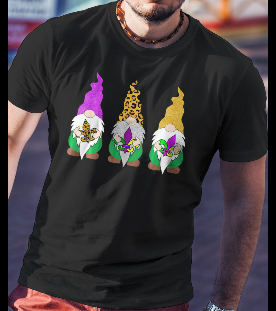 Mardi Gras Festival Colors Glitter Leopard Pattern Gnomes With Fleur-de-Lis T-Shirt
