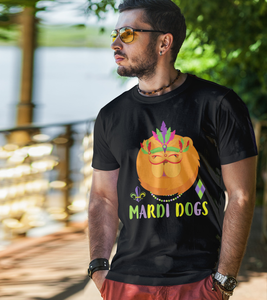 Mardi Dogs Chow Chow Costume With Beads And Mardi Gras Mask T-Shirt