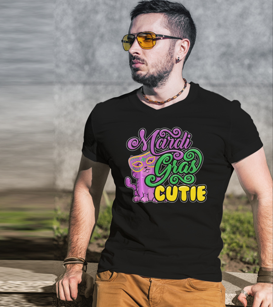 Mardi Gras Cutie Girls Parade Cute Novel Cat With Mask T-Shirt
