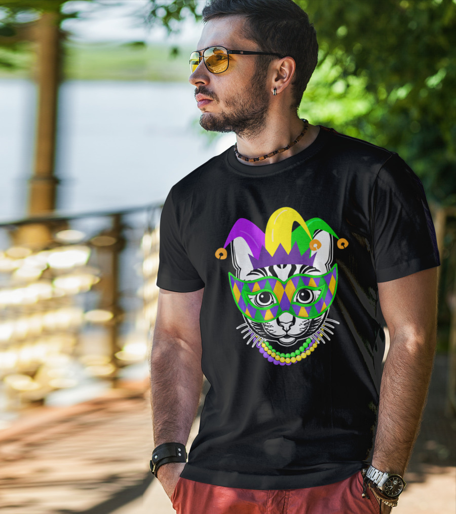 Mardi Gras Cat Jester Mask Beads Kitty Lovers T-Shirt