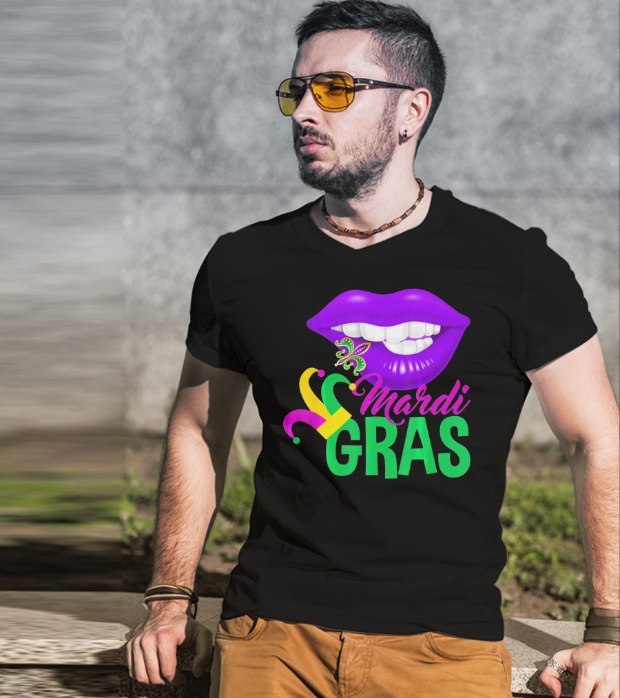 Mardi Gras Lips With Jester Hat And Fleur-de-Lis T-Shirt