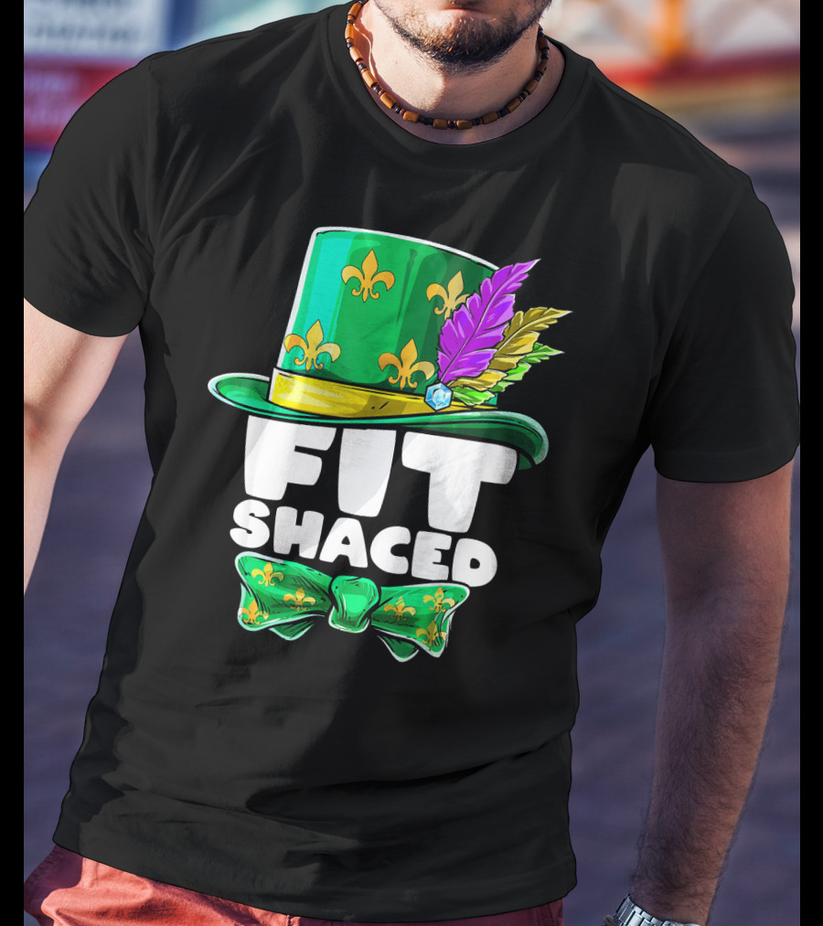 Mardi Gras Fit Shaced Green Hat Fleur-de-Lis Bow Tie Feathers T-Shirt