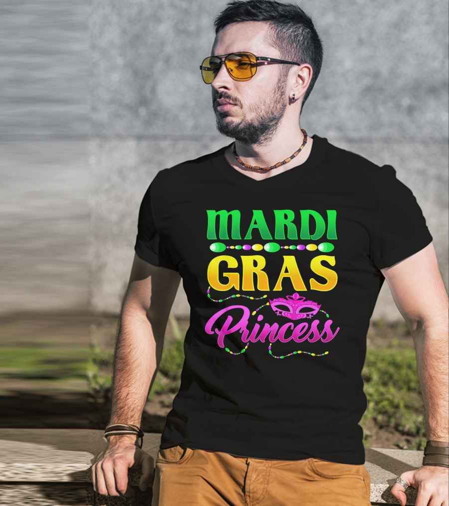 Mardi Gras Princess Cute Mask Beads T-Shirt