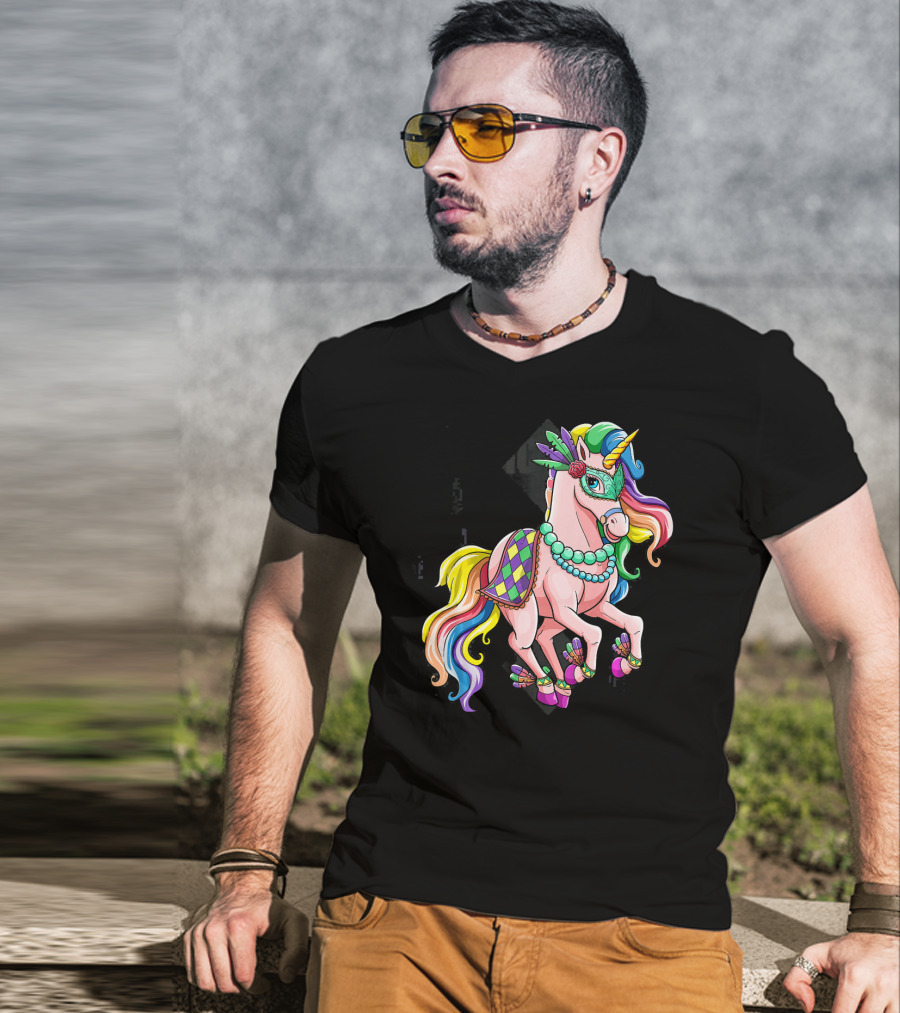 Mardi Gras Unicorn New Orleans Beads Mask Colorful Harlequin T-Shirt