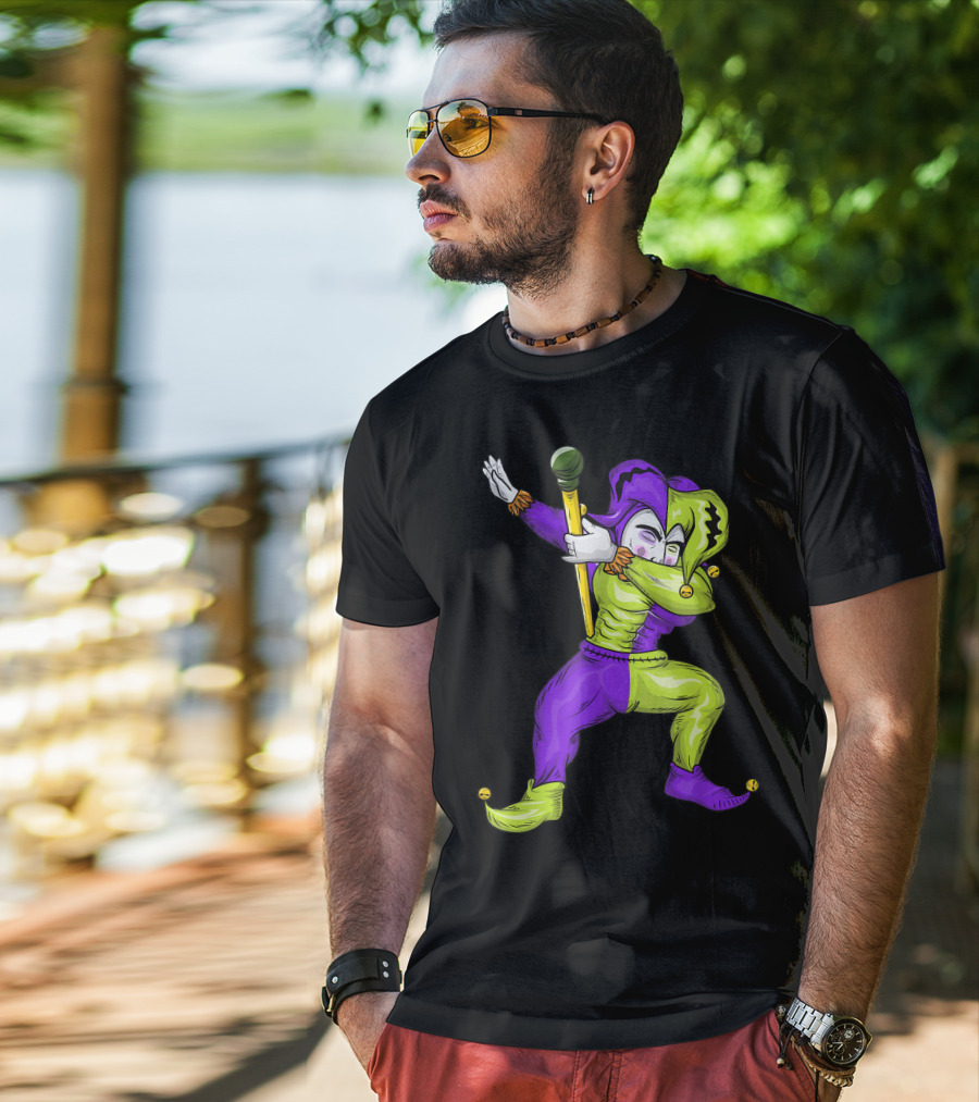 Mardi Gras Dabbing Jester In Purple And Green Carnival T-Shirt