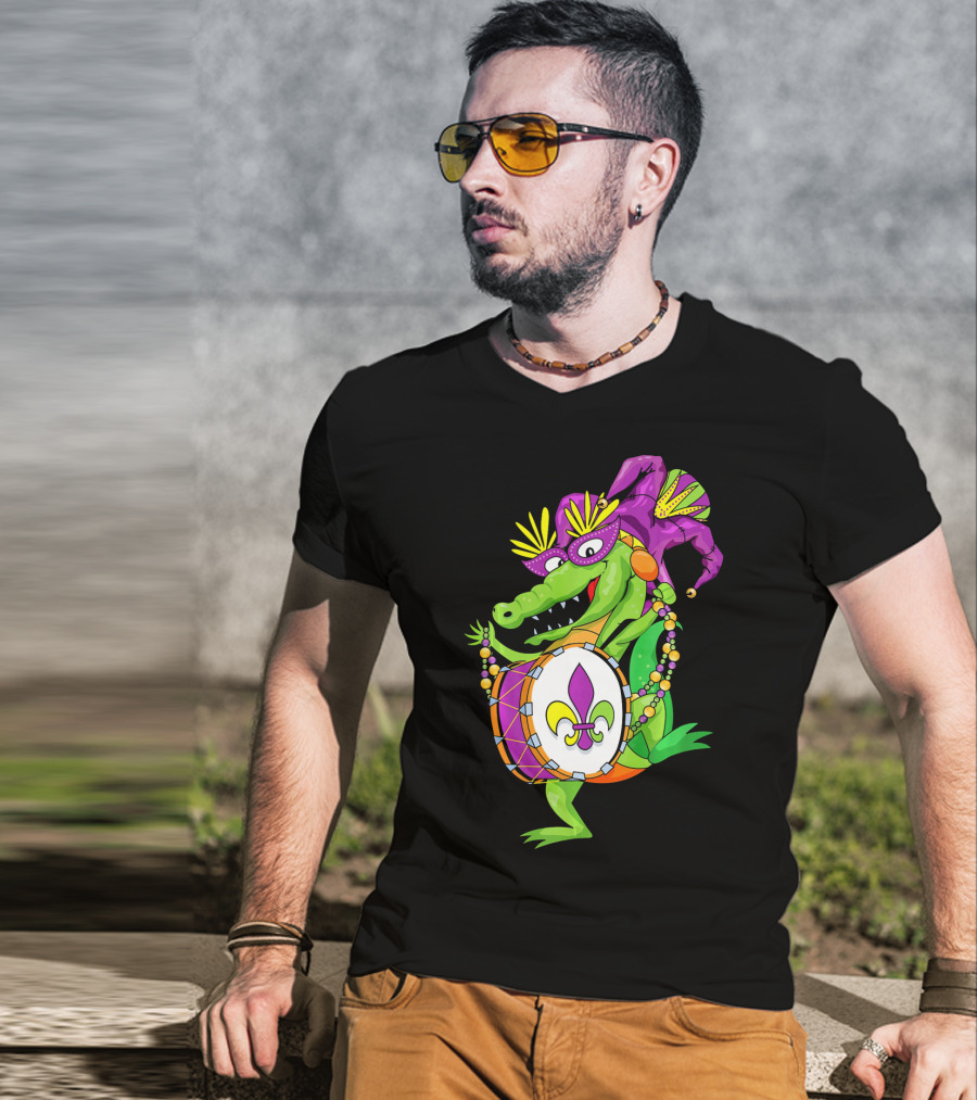 Cute Mardi Gras Alligator Jester Hat Drum Beads Fleur-de-Lis T-Shirt