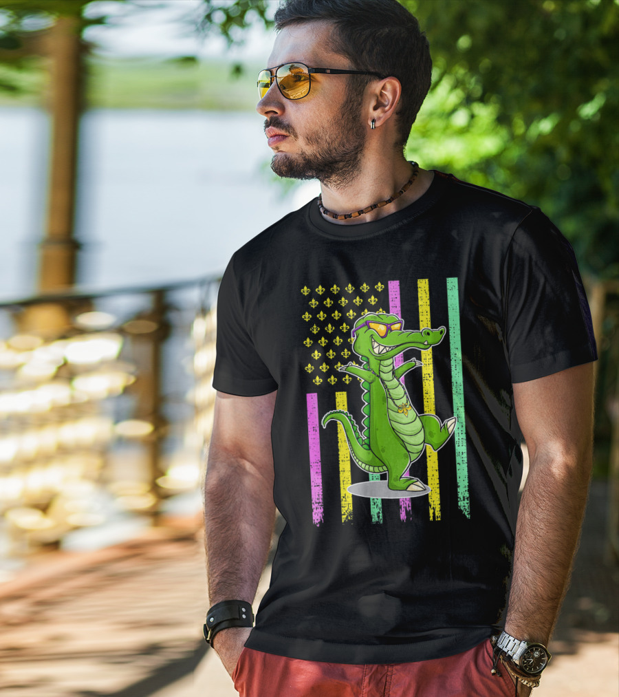 Mardi Gras Alligator With Sunglasses And Flag Background T-Shirt