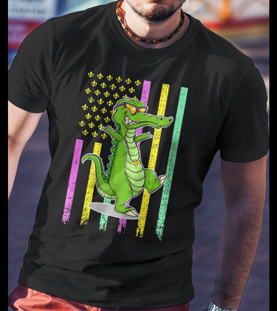 Mardi Gras Alligator With Sunglasses And Flag Background T-Shirt
