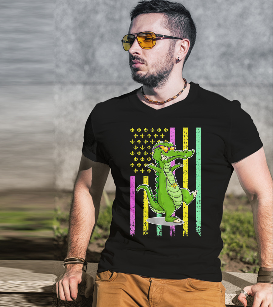Mardi Gras Alligator With Sunglasses And Flag Background T-Shirt