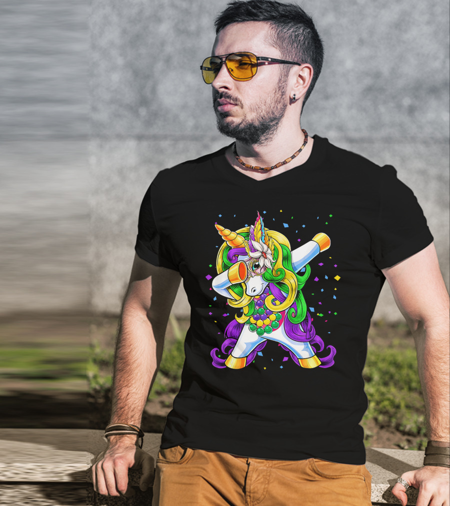 Dabbing Unicorn Mardi Gras Beads With Colorful Confetti T-Shirt