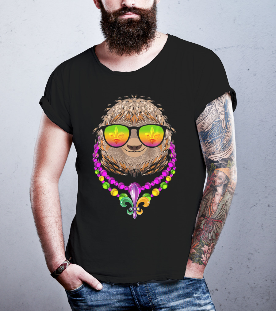 Sloth Wearing Sunglasses With Fleur De Lis And Mardi Gras Beads T-Shirt