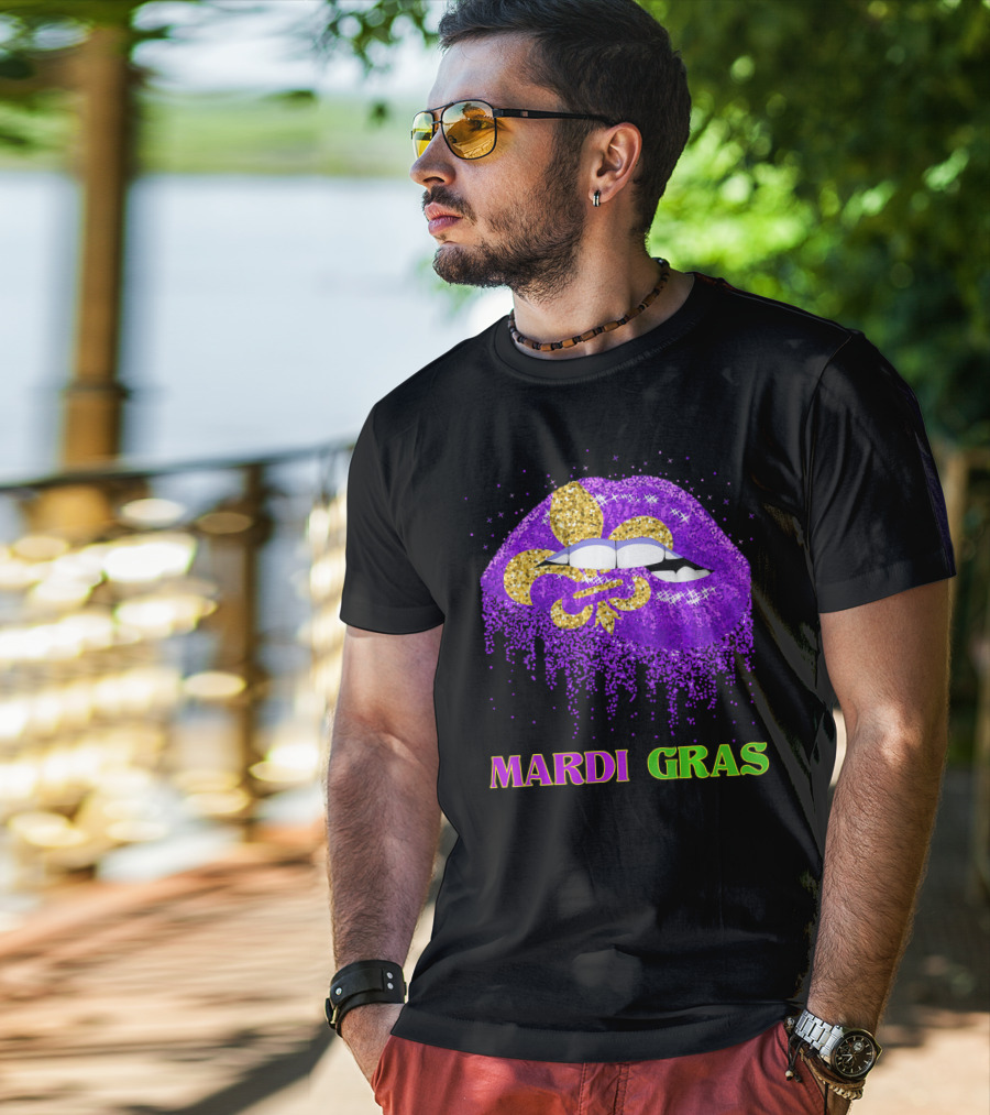 Mardi Gras Costume Funny Lips Glitter Fleur-de-lis T-Shirt