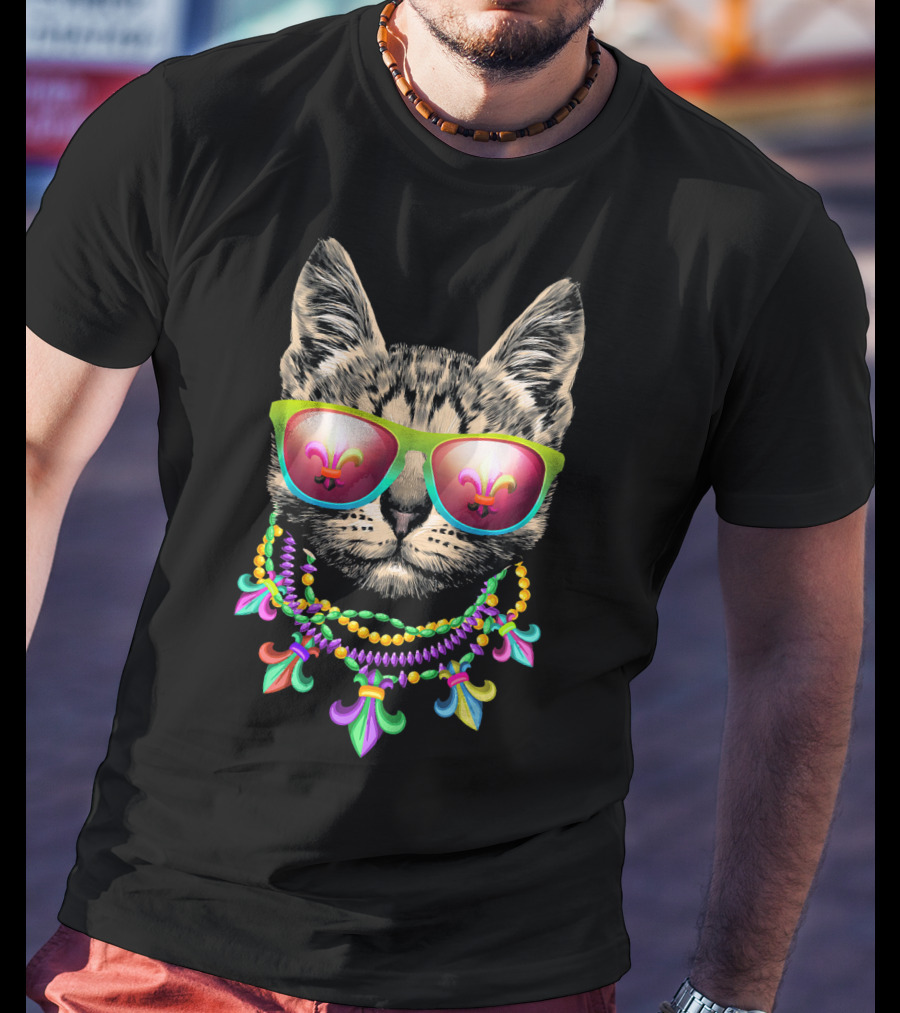 Mardi Gras New Orleans Cat Wearing Funny Fleur-de-Lis Beads And Mask T-Shirt
