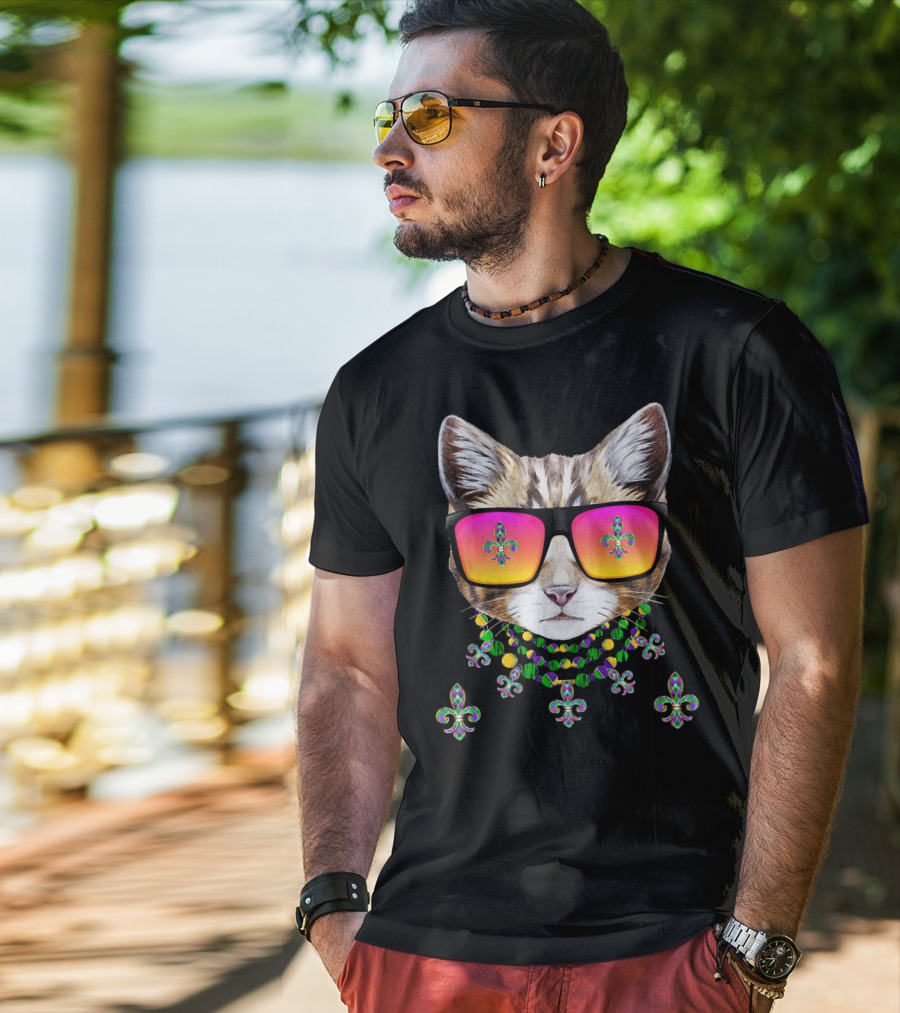 Mardi Gras Cat With Beads And Sunglasses Fleur-de-lis Icons T-Shirt