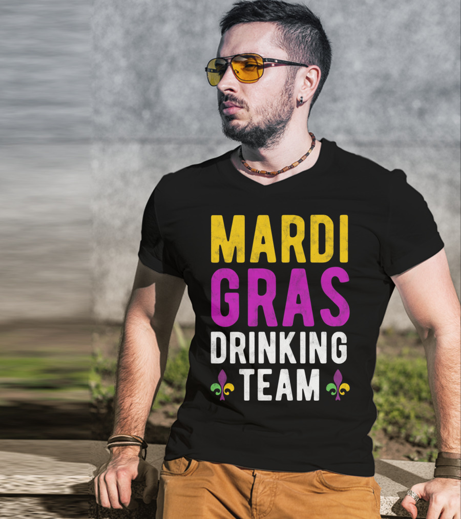 Mardi Gras Drinking Team New Orleans Fleur-de-Lis T-Shirt