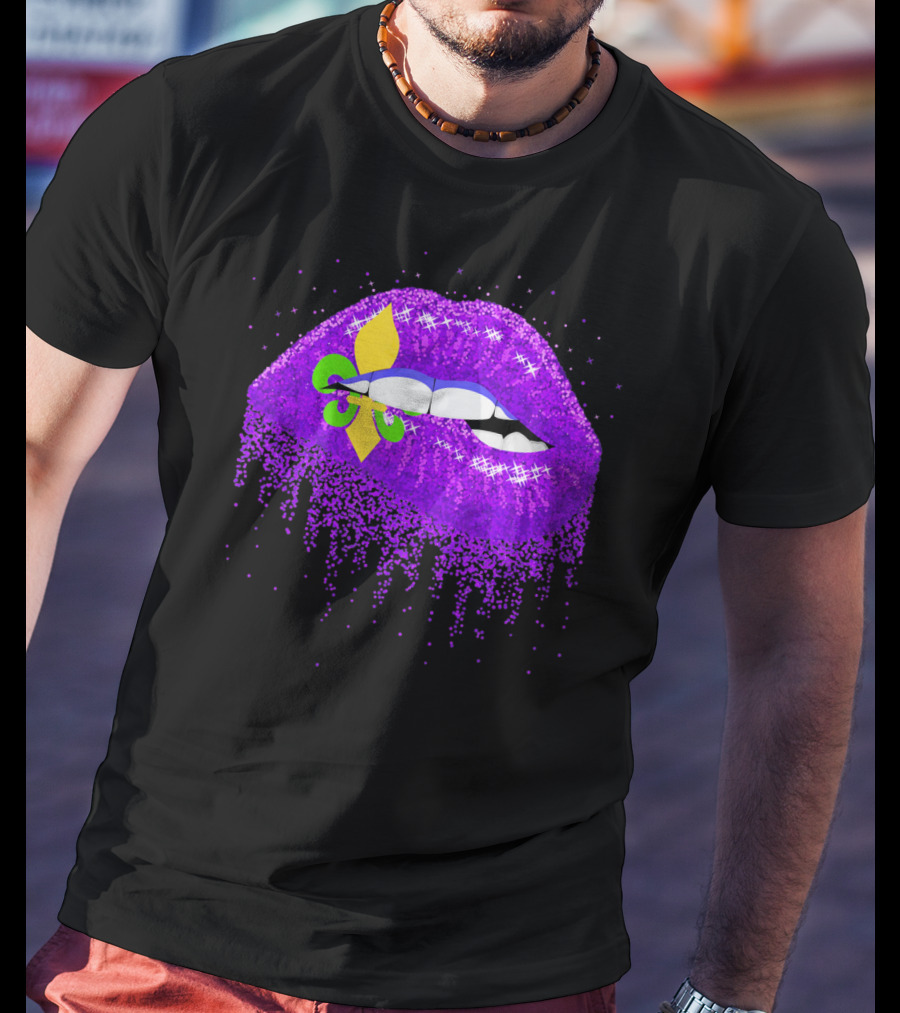 Funny Mardi Gras Purple Glitter Lips With Fleur-de-Lis T-Shirt