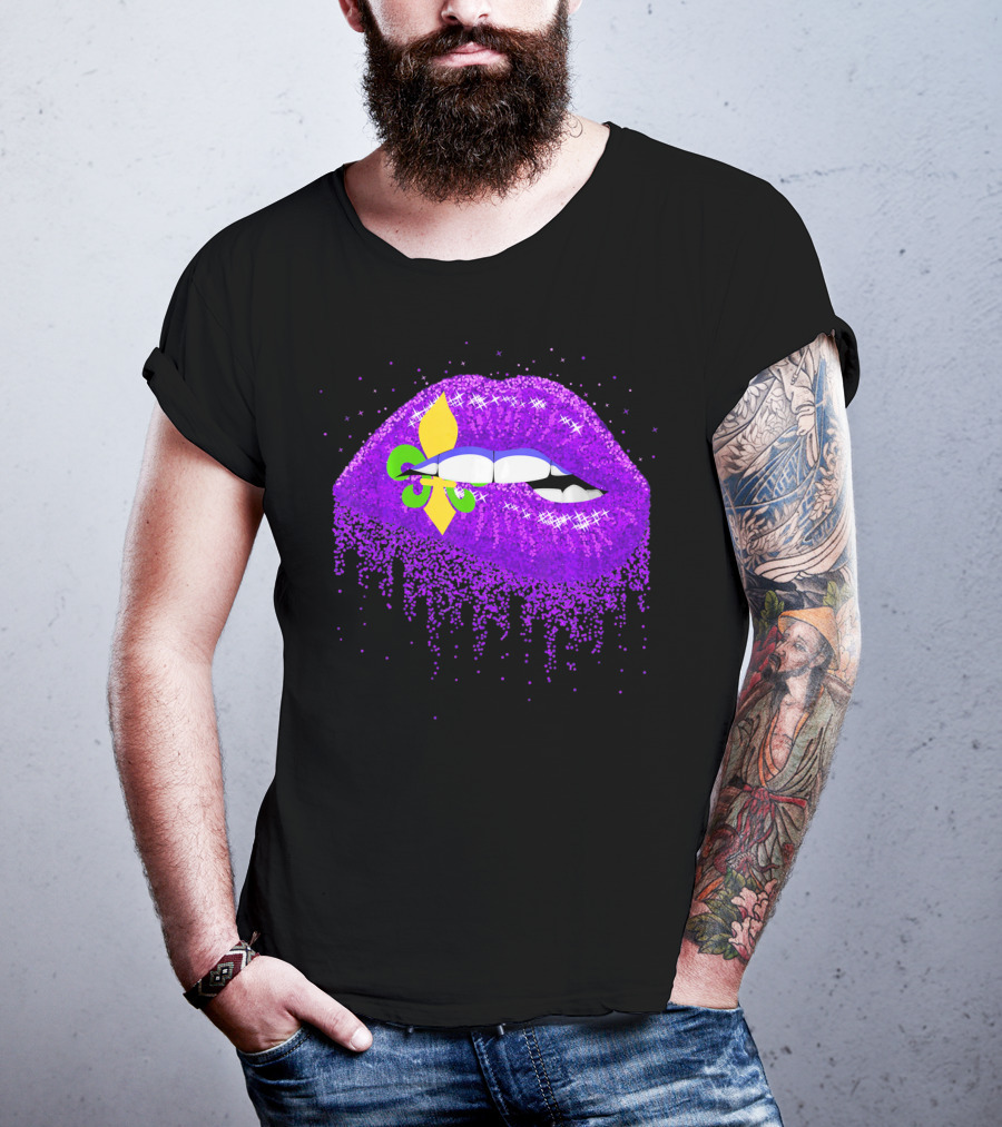 Funny Mardi Gras Purple Glitter Lips With Fleur-de-Lis T-Shirt