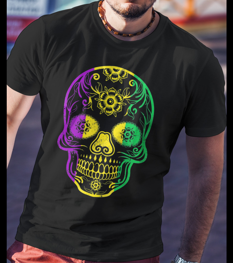 Mardi Gras Skull In Vibrant Purple Green And Yellow Fat Tuesday Colors T-Shirt