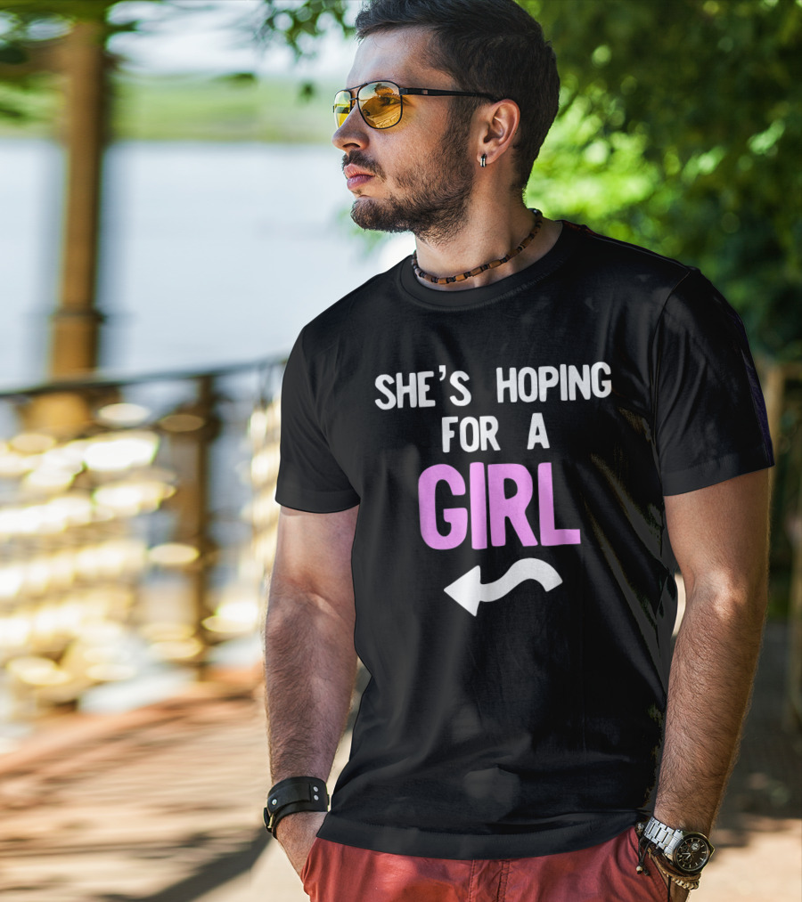 She's Hoping For A Girl Arrow Mens Gender Reveal T-Shirt