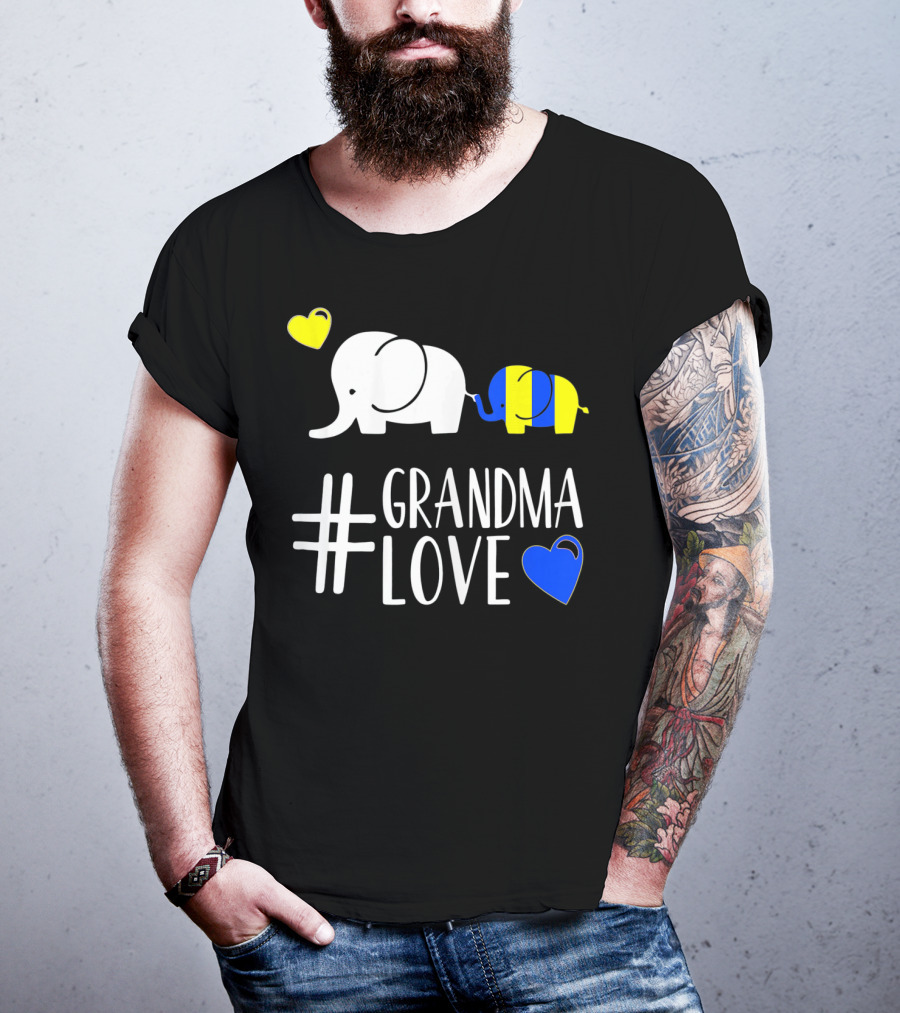 Grandma Love Autism Awareness Cute Elephants Hearts T-Shirt